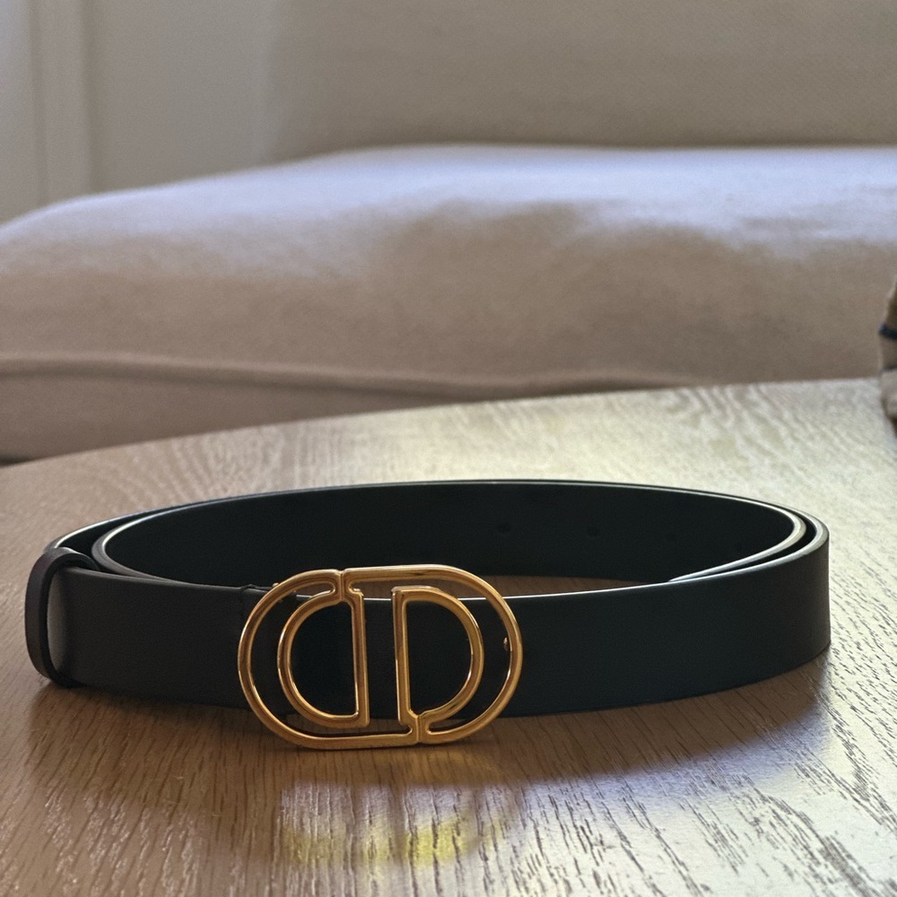 Christian Dior Belt in black with Gold hardware in size 90.